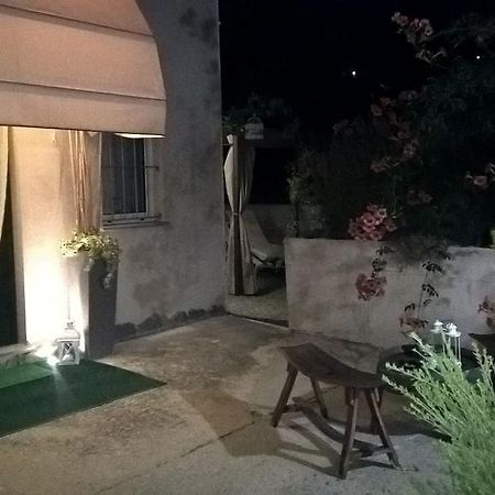 Bed & Breakfast Cascina Beatrice Rodello Exterior photo